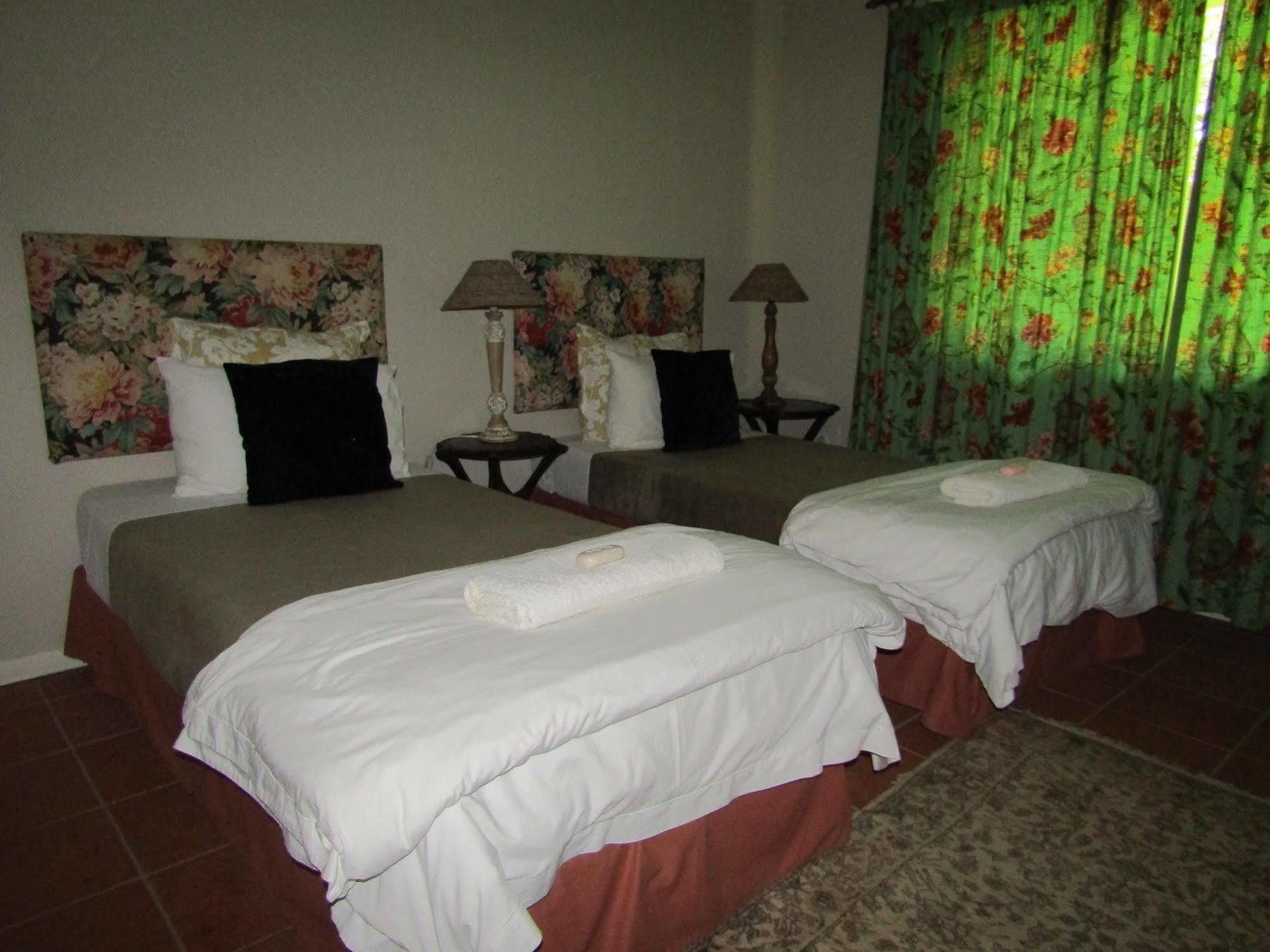 Hotel Sugar Hill Manor Eshowe Exterior foto